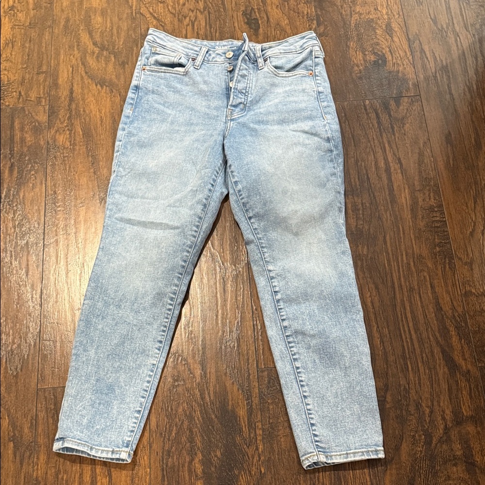 Old Navy Women's Light Wash Ankle Jeans